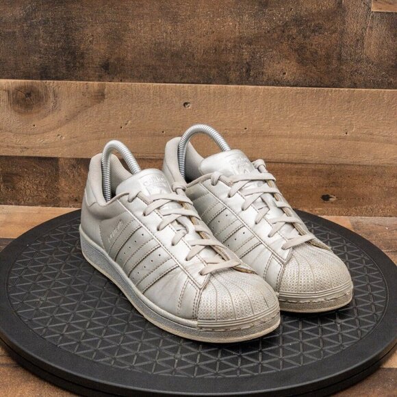ADIDAS SUPERSTAR WOMENS ATHLETIC SHOES TRIPLE SILVER RETRO SNEAKERS SIZE 7 - Picture 3 of 9